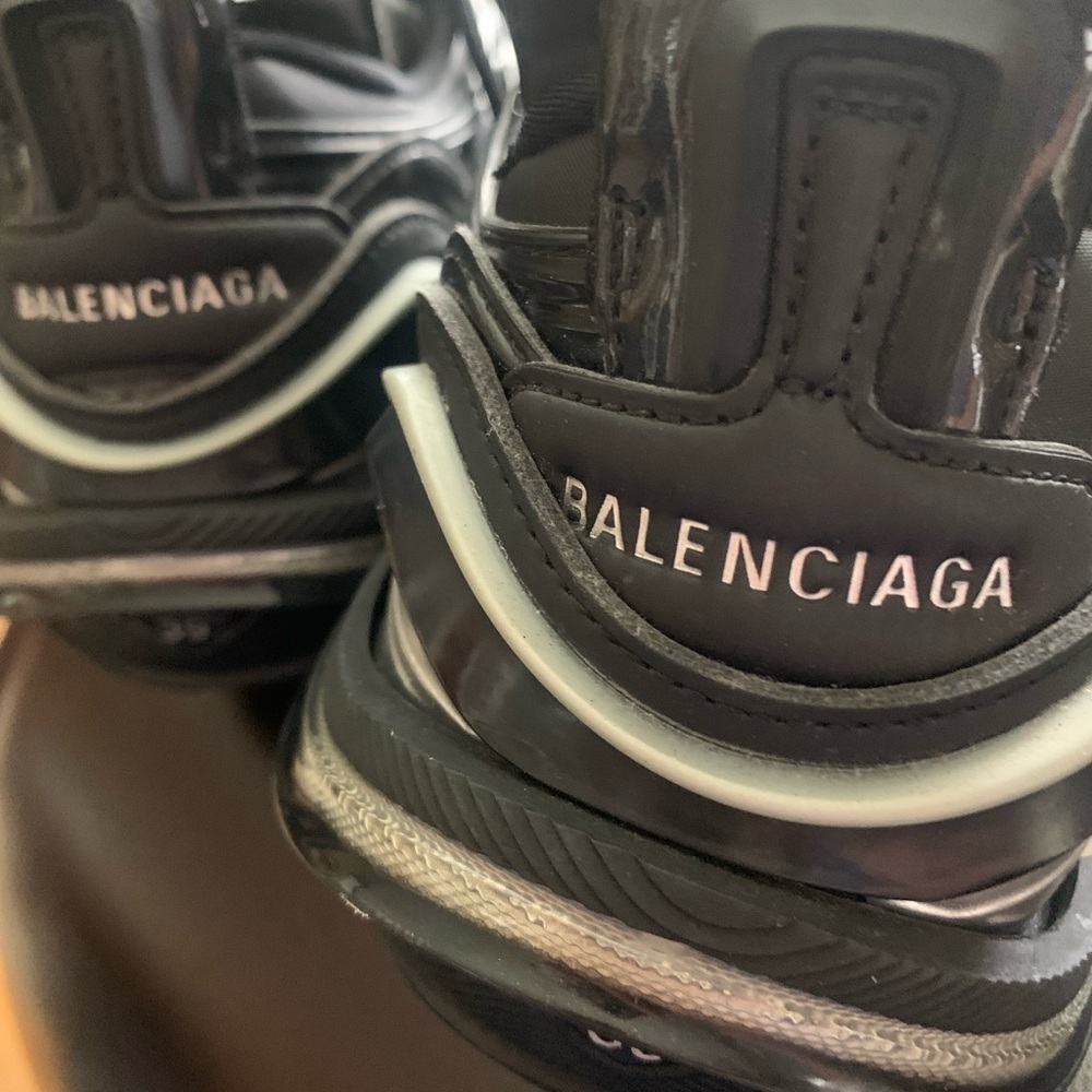 Balenciaga sneakers - Picture 2 of 5